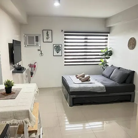 Cebusurestaypersimmon9Thfloorstudiocondo